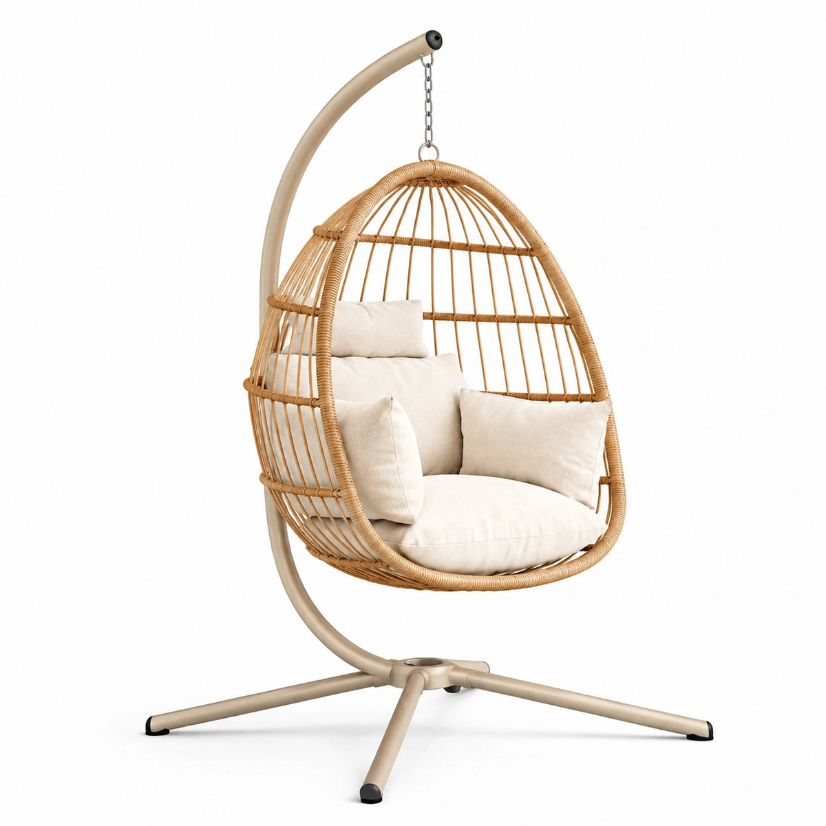 Sedia sospesa in rattan con cuscini crema